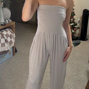 Elegant Strapless Jumpsuit in Gray